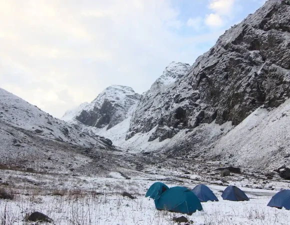 Indrahar Pass Trek