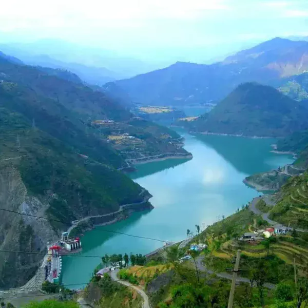 chamera lake dalhousie