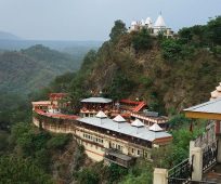 naina devi temple