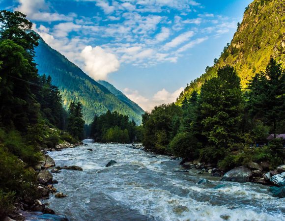 Kasol Kheerganga Trek