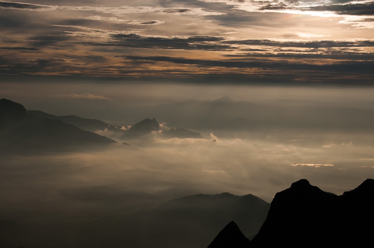 Ooty Kodaikanal Munnar Honeymoon Package
